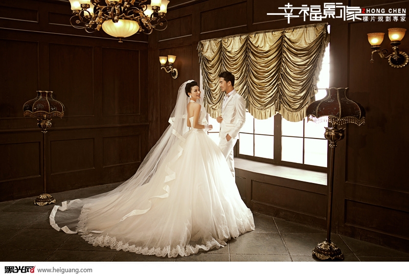 点击大图看下一张：布鲁斯公爵 婚纱摄影