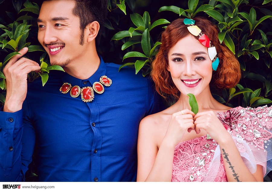 点击大图看下一张：放飞爱 婚纱摄影