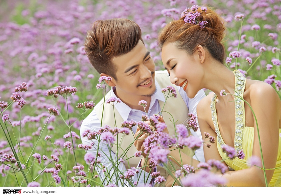 点击大图看下一张：我们的爱情花园 婚纱摄影