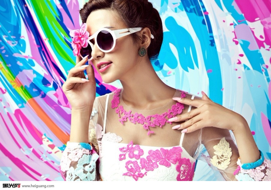 点击大图看下一张：专属味道 婚纱摄影