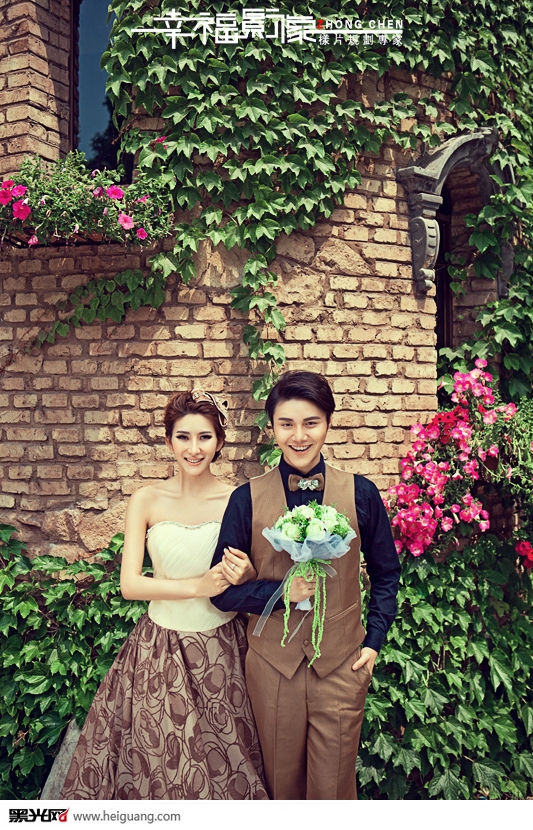 点击大图看下一张:爱登堡 婚纱摄影