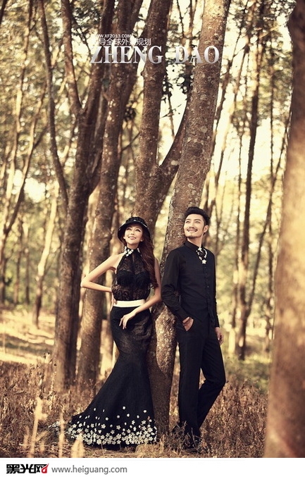 点击大图看下一张：永恒爱恋 婚纱摄影