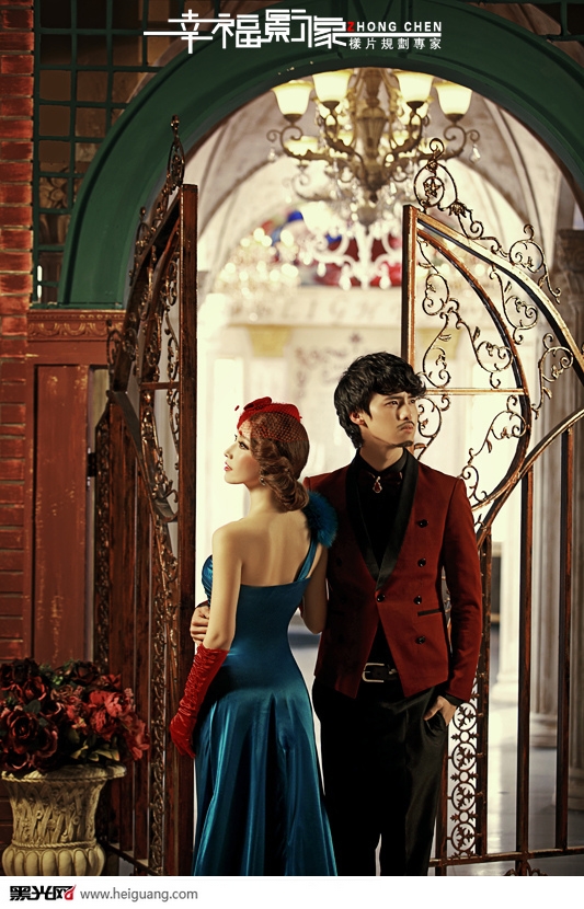 点击大图看下一张：布拉格之恋 婚纱摄影