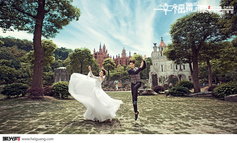 点击大图看下一张：伯丁顿庄园 婚纱摄影