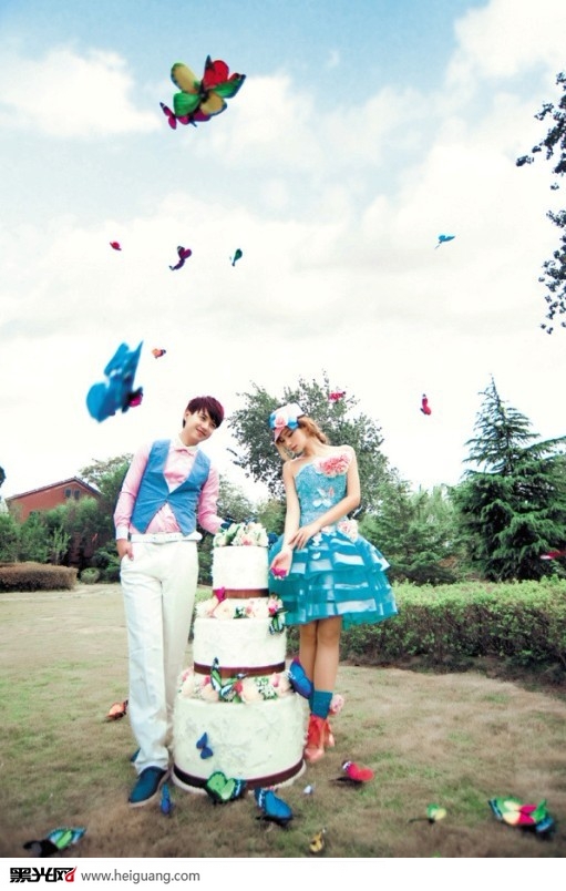 点击大图看下一张：蝶之恋 婚纱摄影