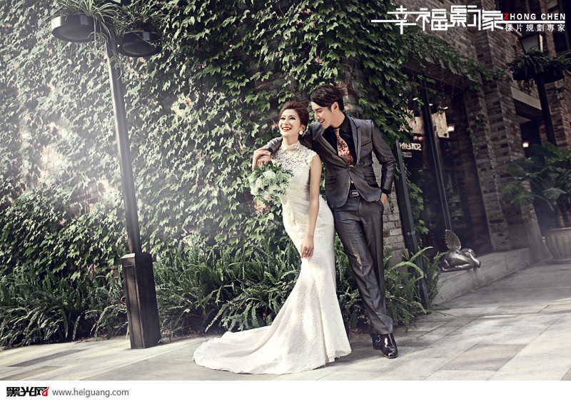 点击大图看下一张：弥漫之夏 婚纱摄影