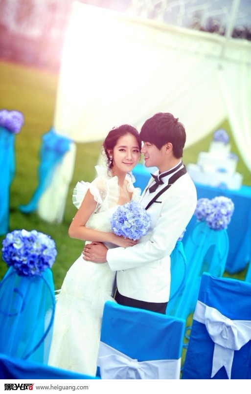 点击大图看下一张:婚礼进行时 婚纱摄影