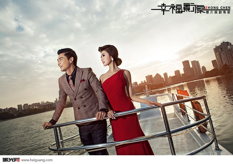 点击大图看下一张：卡菲尔 婚纱摄影