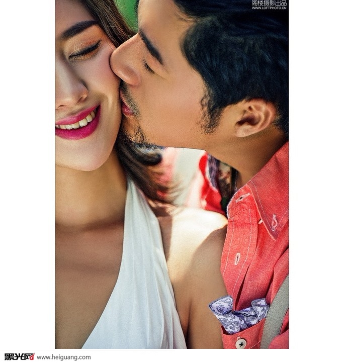 点击大图看下一张：南国枕美 婚纱摄影