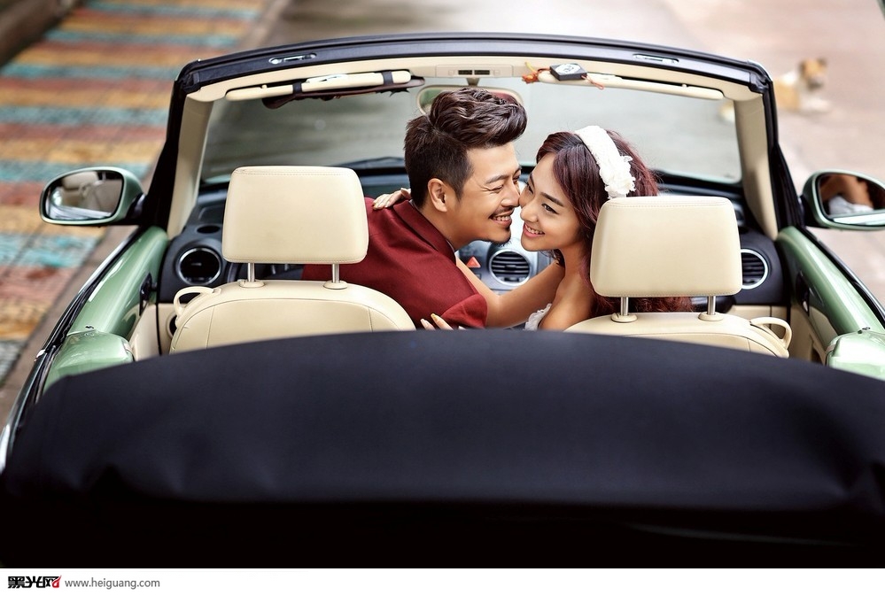 点击大图看下一张：爱笑的眼睛 婚纱摄影