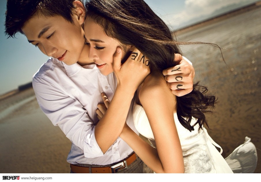 点击大图看下一张:Love you 婚纱摄影