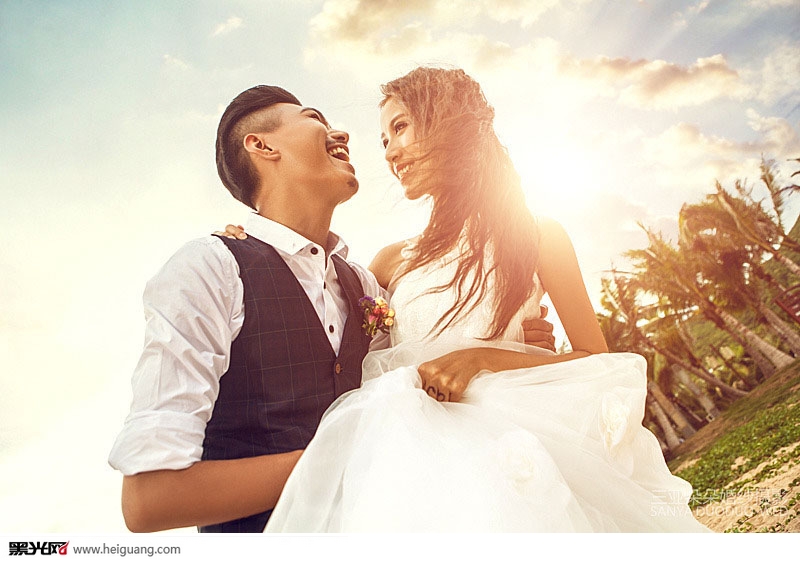 点击大图看下一张:爱恋 婚纱摄影