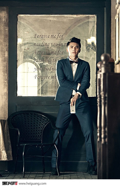 点击大图看下一张:图兰朵 婚纱摄影