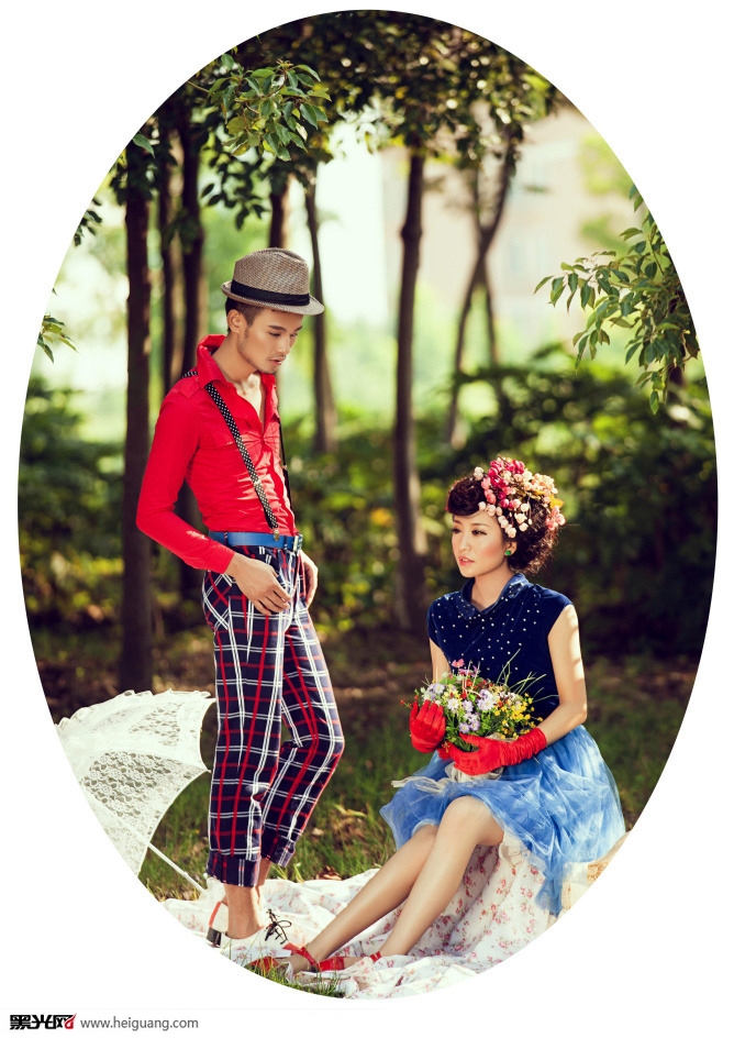 点击大图看下一张:小小爱 婚纱摄影