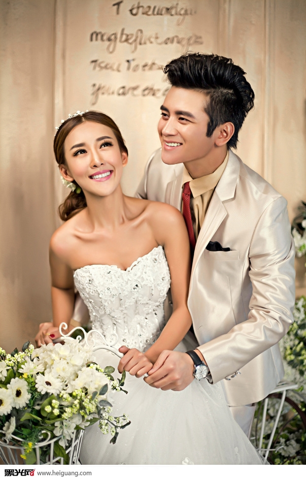 点击大图看下一张:我们结婚吧 婚纱摄影