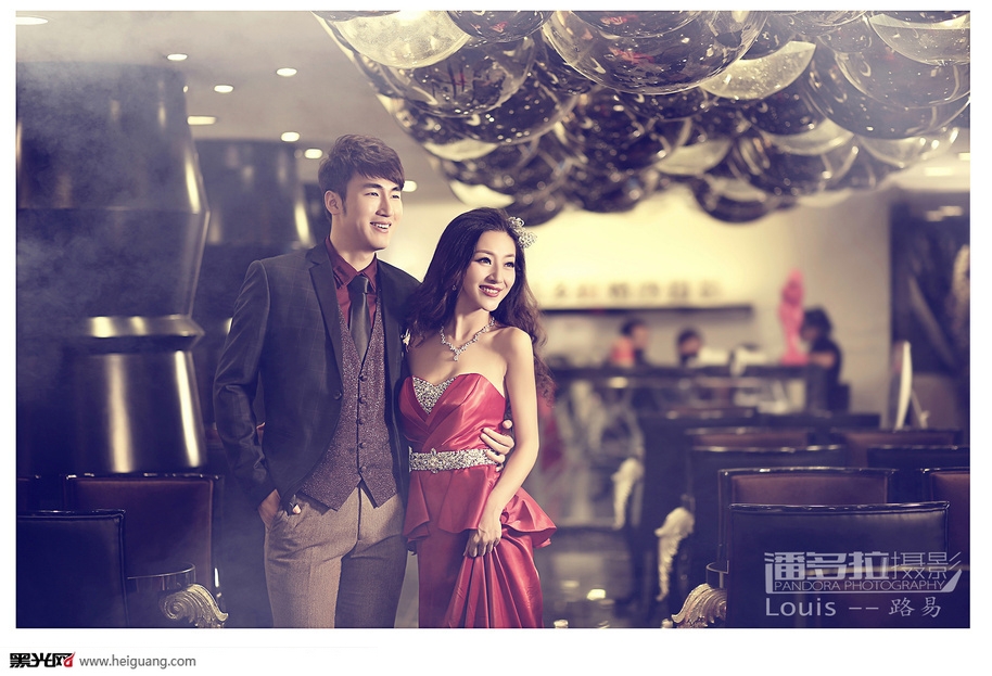 点击大图看下一张:奢爱 婚纱摄影