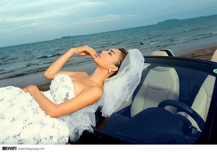 点击大图看下一张:love car 婚纱摄影