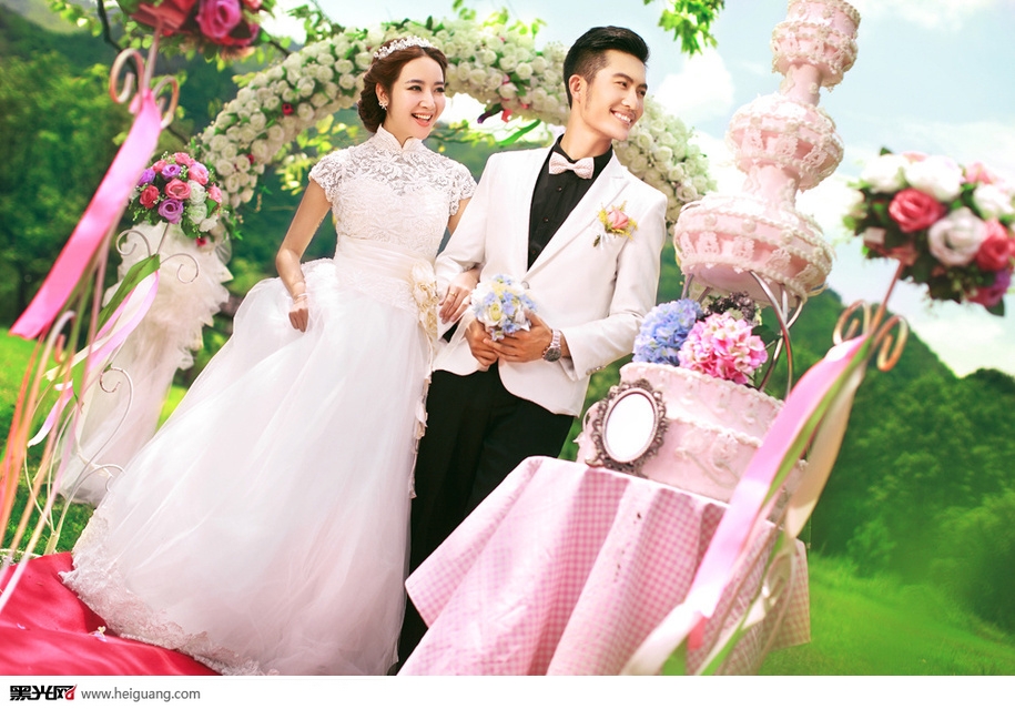 点击大图看下一张：婚礼 婚纱摄影