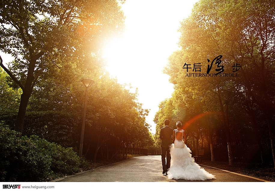 点击大图看下一张：午后漫步 婚纱摄影