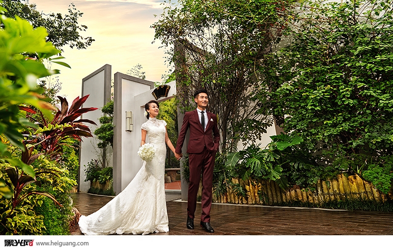 点击大图看下一张：浪漫时光 婚纱摄影