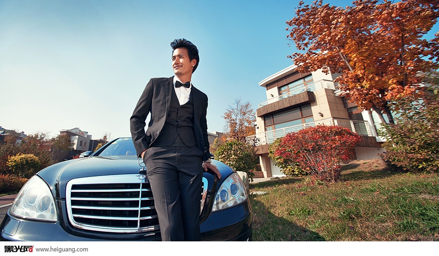 点击大图看下一张：别样晚餐 婚纱摄影