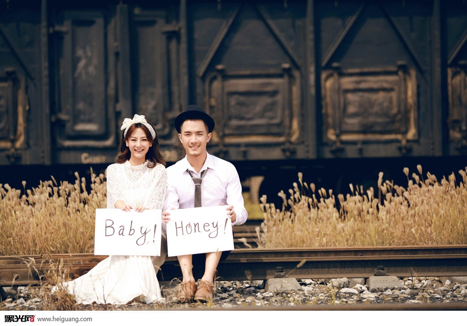 点击大图看下一张：小清新 婚纱摄影