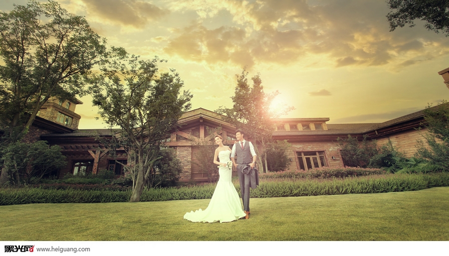 点击大图看下一张：我们的幸福时光 婚纱摄影