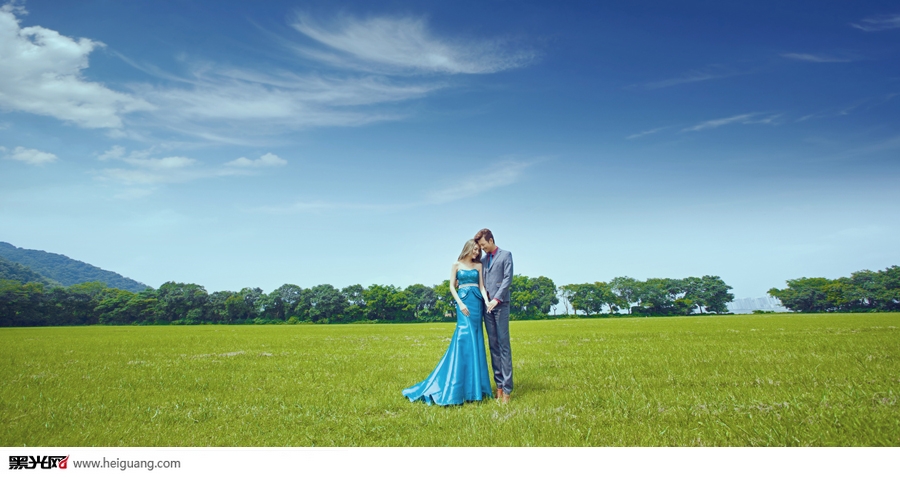 点击大图看下一张：完美演出 婚纱摄影