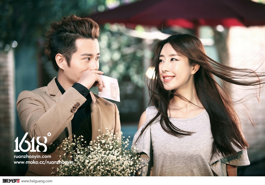 点击大图看下一张：简单爱 婚纱摄影