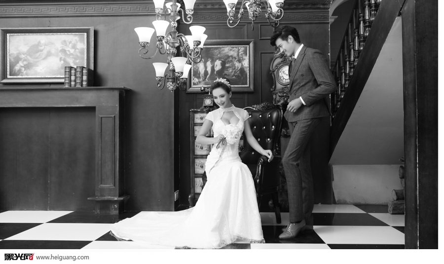 点击大图看下一张：布拉格恋人 婚纱摄影