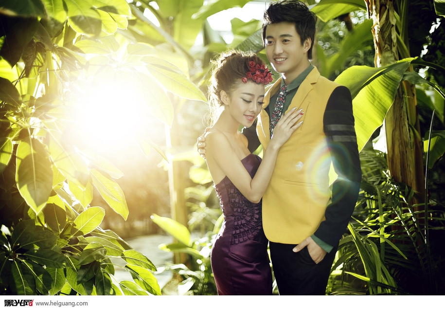 点击大图看下一张：邂逅 婚纱摄影