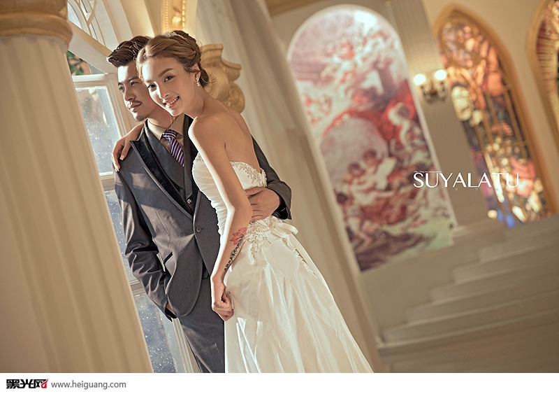 点击大图看下一张:圣彼得教堂 婚纱摄影