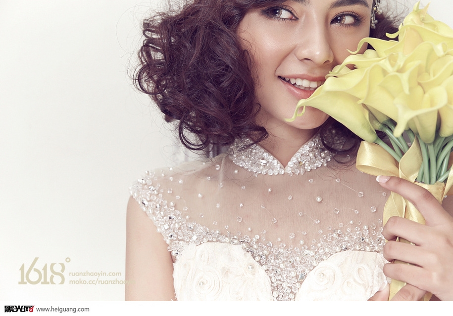 点击大图看下一张：LOVE 婚纱摄影