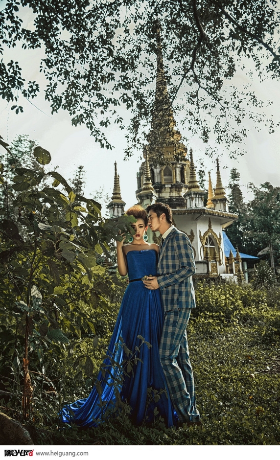 点击大图看下一张：域 婚纱摄影