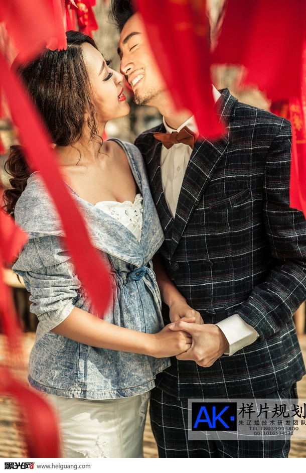 点击大图看下一张：爱在山城 婚纱摄影