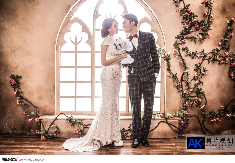 点击大图看下一张：难忘的爱 婚纱摄影