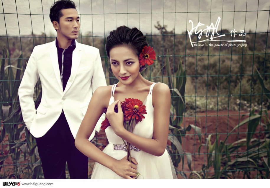 点击大图看下一张：放飞爱 婚纱摄影