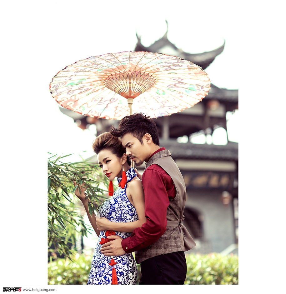 点击大图看下一张：青花瓷 婚纱摄影