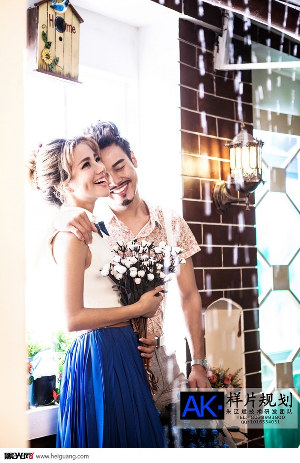 点击大图看下一张：雨中的爱 婚纱摄影