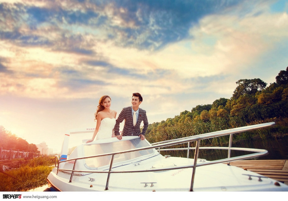 点击大图看下一张：昆士达码头 婚纱摄影