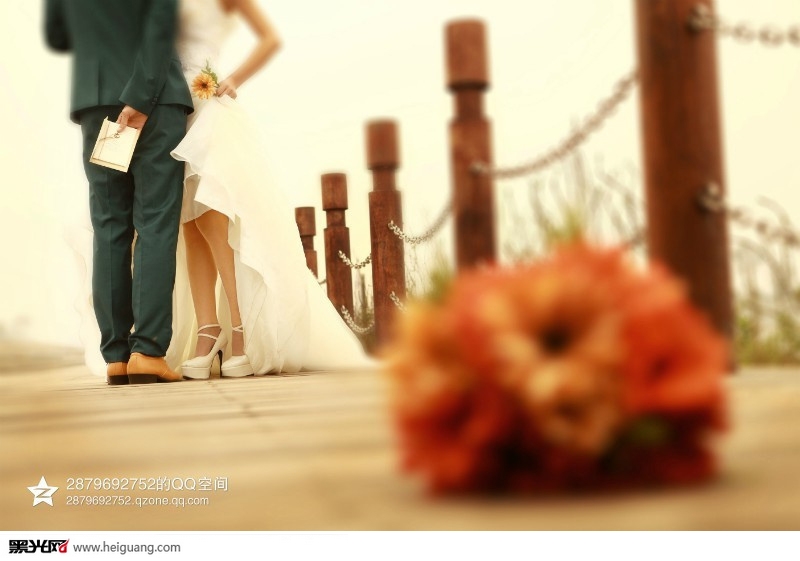 点击大图看下一张：爱的记忆 婚纱摄影