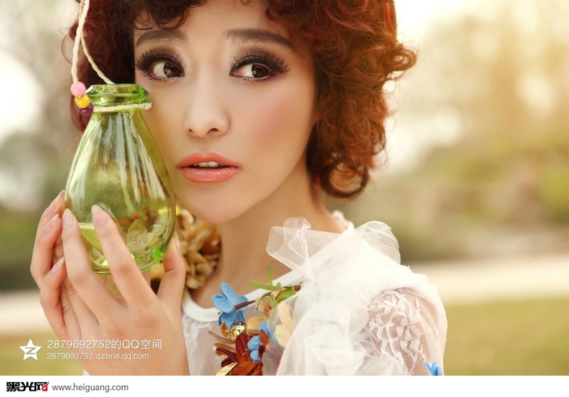 点击大图看下一张：快乐时光 婚纱摄影