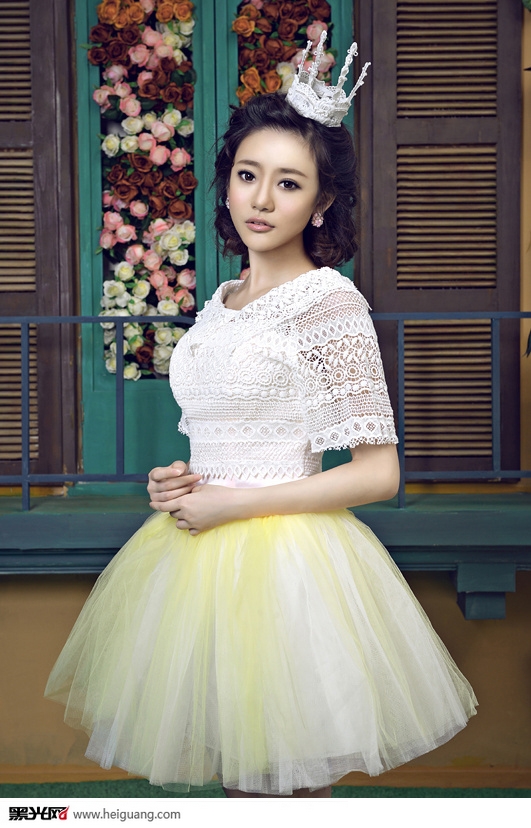 点击大图看下一张：小小爱 婚纱摄影