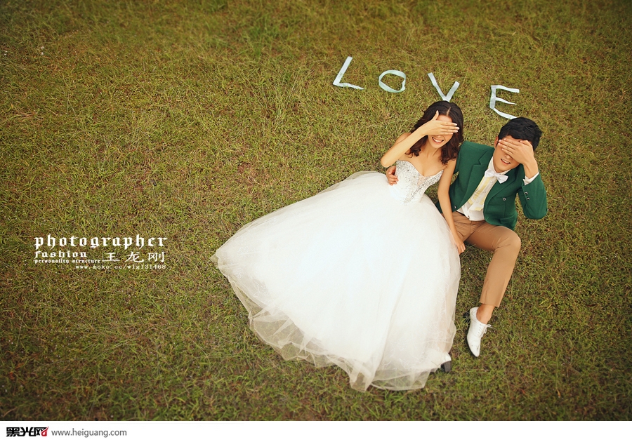 点击大图看下一张：恋爱ing 婚纱摄影