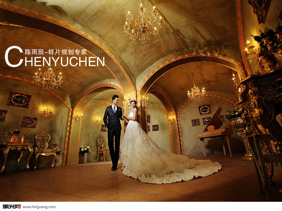 点击大图看下一张：金色城堡 婚纱摄影