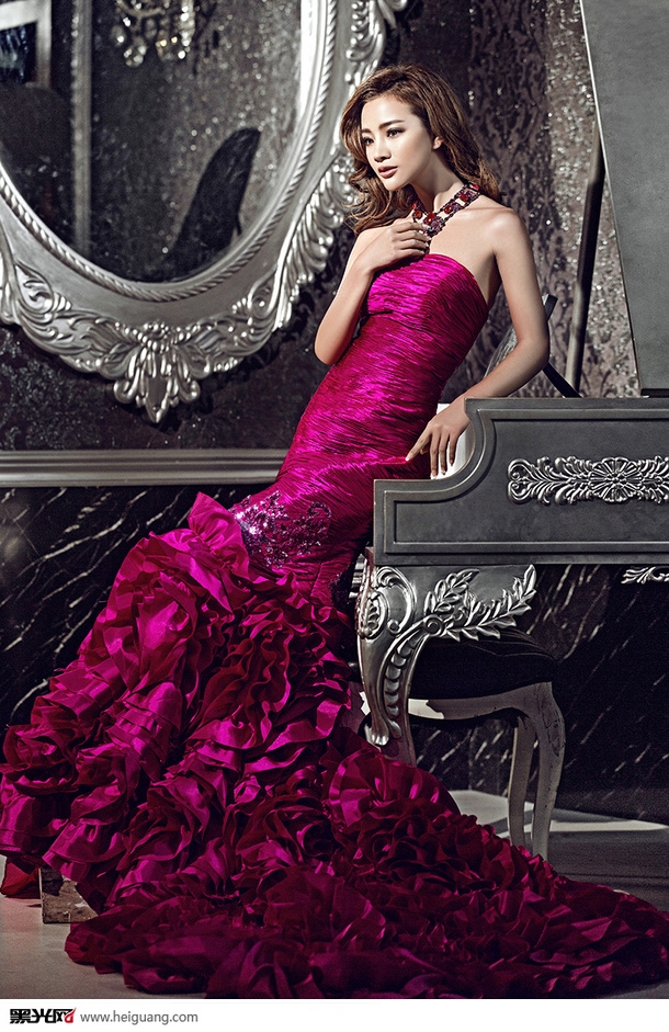 点击大图看下一张：巴洛克情人 婚纱摄影