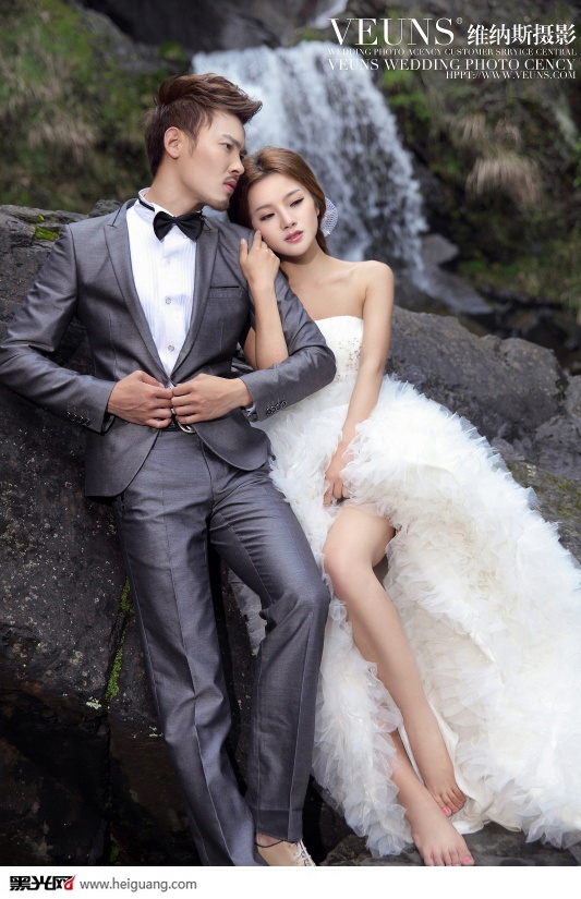 点击大图看下一张：瀑布 婚纱摄影