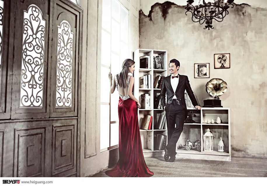 点击大图看下一张:布拉格之恋 婚纱摄影