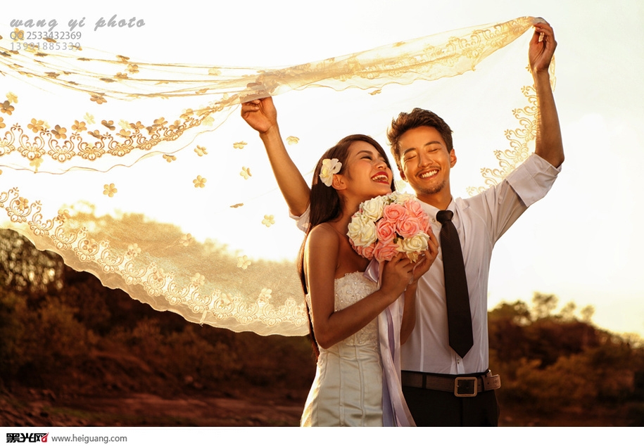 点击大图看下一张：甜蜜蜜 婚纱摄影