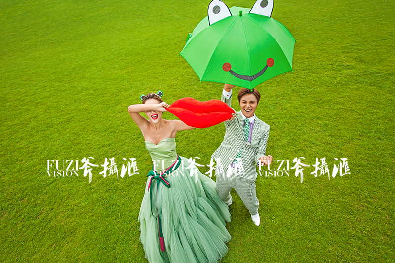 点击大图看下一张：青蛙王子 婚纱摄影